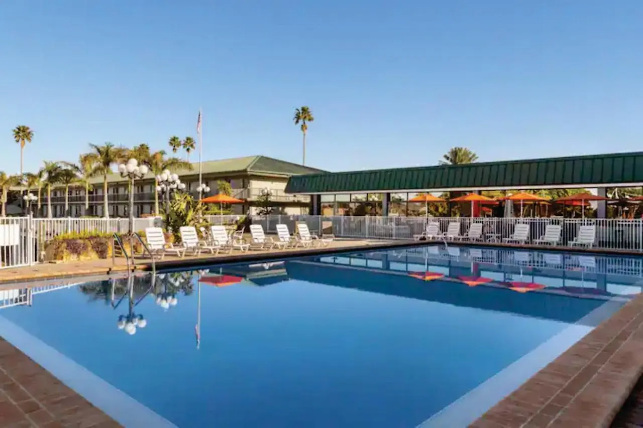 Getaway At The Marina Aparthotel Sarasota